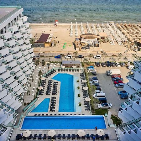 Beach Bliss Apartment In Infinity Beach Resort Parking Мамая Екстер'єр фото