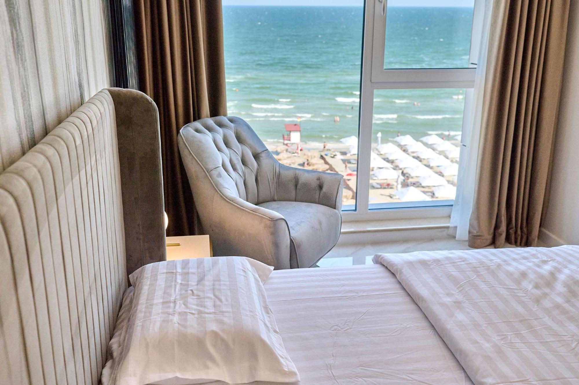 Beach Bliss Apartment In Infinity Beach Resort Parking Мамая Екстер'єр фото